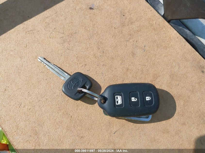 2005 Toyota Camry Le VIN: 4T1BE32K75U948353 Lot: 39511897