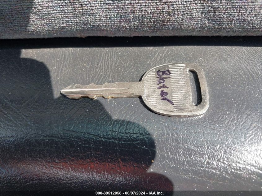 2001 Chevrolet Blazer Ls VIN: 1GNCS13W712128133 Lot: 39512058