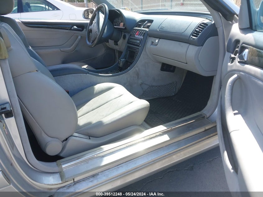 2001 Mercedes-Benz Clk 430 VIN: WDBLK70G31T072614 Lot: 39512248