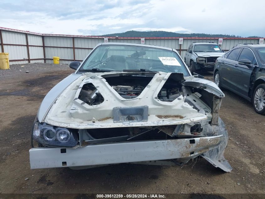 2000 Ford Mustang Gt VIN: 1FAFP45X2YF240085 Lot: 39512259