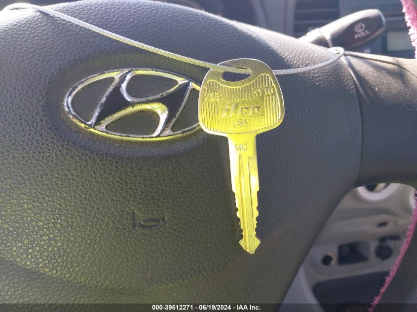 2007 Hyundai Accent Gls VIN: KMHCN46C07U128678 Lot: 39512271