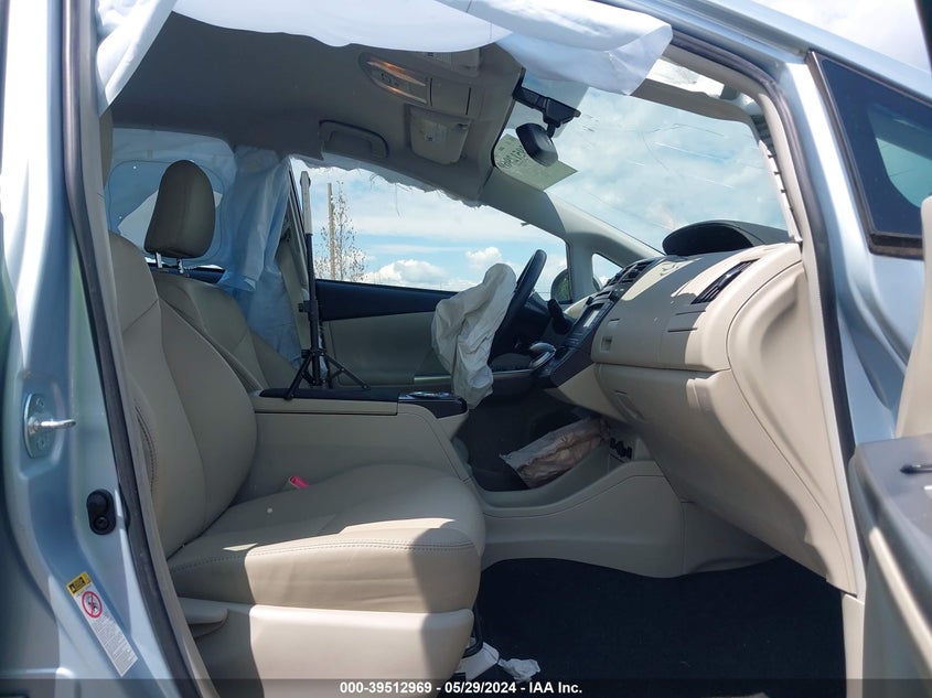 2014 Toyota Prius V Five VIN: JTDZN3EU0EJ002032 Lot: 39512969