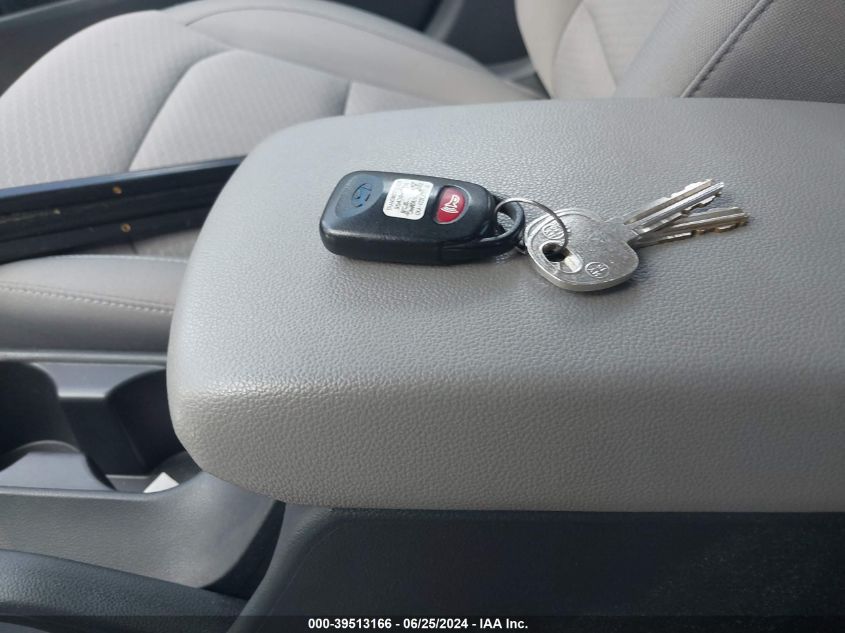 2019 Hyundai Elantra Se VIN: KMHD74LF3KU889159 Lot: 39513166