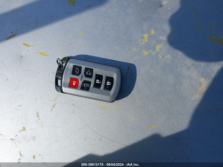 2011 Toyota Sienna Limited V6 VIN: 5TDYK3DC5BS033594 Lot: 39513178