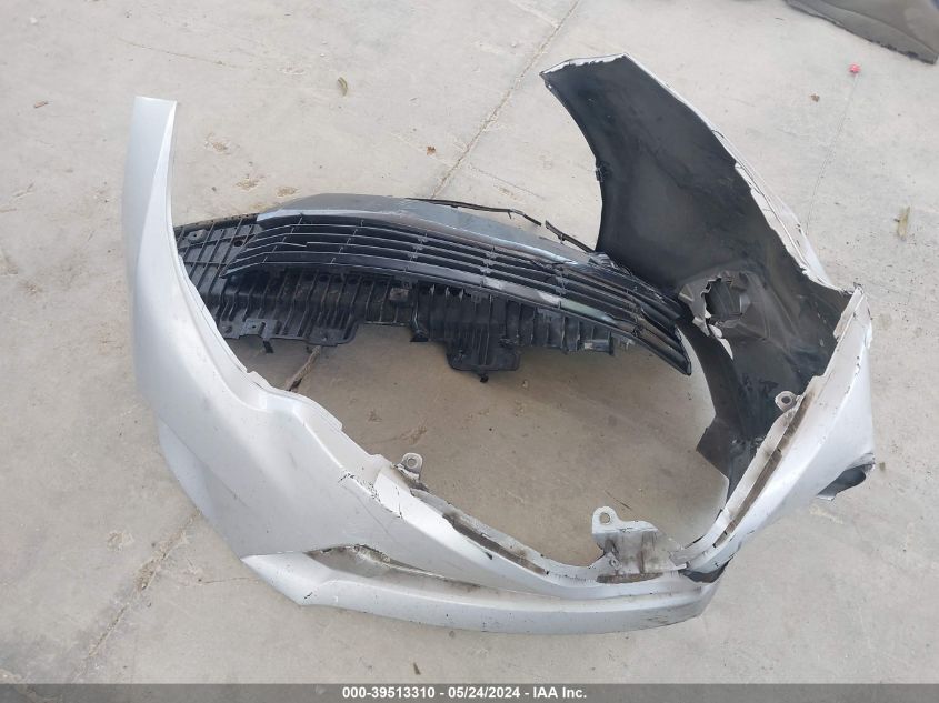 2015 Toyota Corolla Le VIN: 2T1BURHE1FC325692 Lot: 39513310