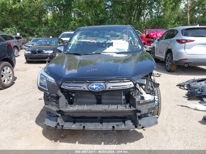 2022 Subaru Forester Touring VIN: JF2SKARCXNH407243 Lot: 39513311