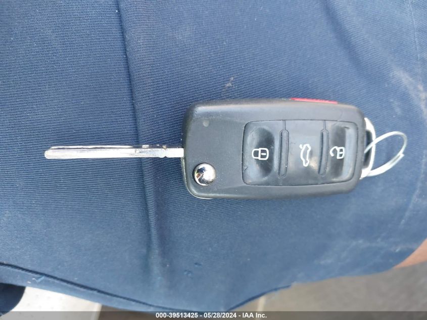 2013 Volkswagen Passat 2.0L Tdi Se VIN: 1VWBN7A3XDC054354 Lot: 39513425