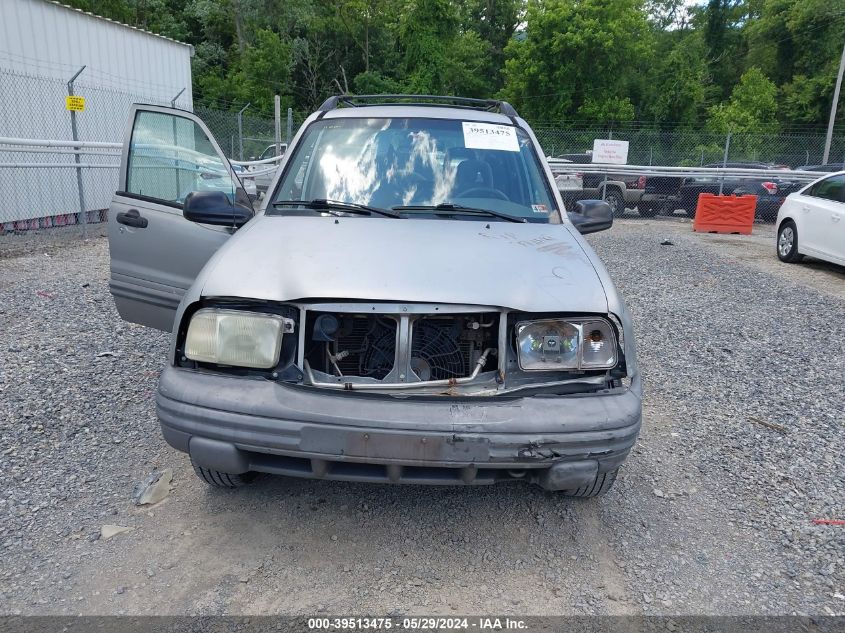 2002 Chevrolet Tracker Hard Top Base VIN: 2CNBE13C326942961 Lot: 39513475