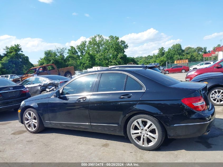 2012 Mercedes-Benz C 300 Luxury 4Matic/Sport 4Matic VIN: WDDGF8BBXCR237739 Lot: 39513478