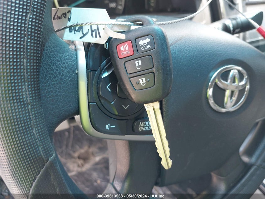 2014 Toyota Camry Le VIN: 4T4BF1FK4ER352845 Lot: 39513538