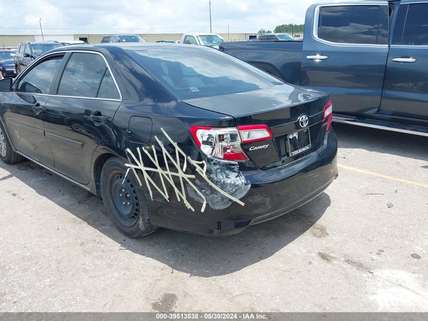 2014 Toyota Camry Le VIN: 4T4BF1FK4ER352845 Lot: 39513538