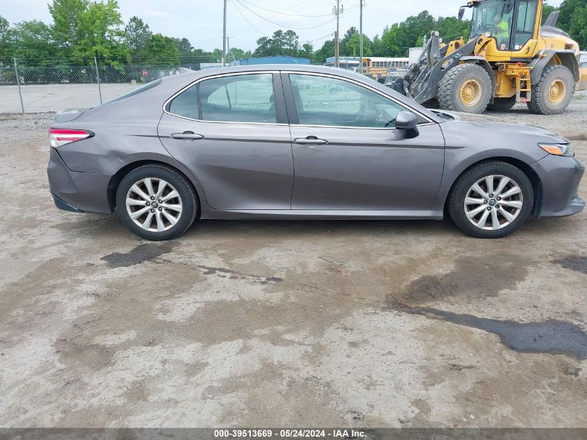 2019 Toyota Camry Le VIN: 4T1B11HK2KU761718 Lot: 39513669