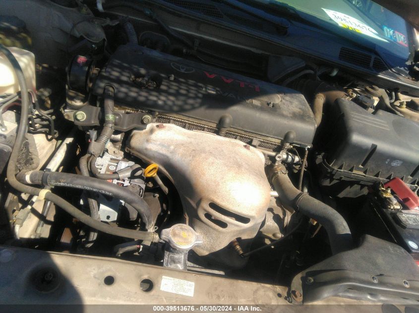 2004 Toyota Camry Le VIN: 4T1BE30K04U284592 Lot: 39513676