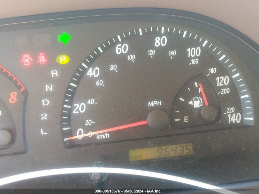 2004 Toyota Camry Le VIN: 4T1BE30K04U284592 Lot: 39513676