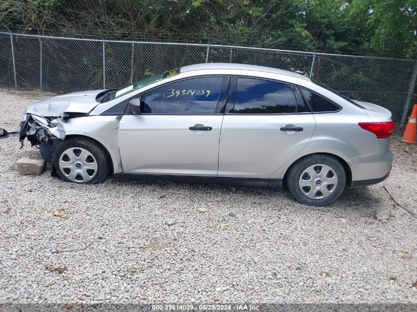 2017 Ford Focus S VIN: 1FADP3E21HL332098 Lot: 39514039