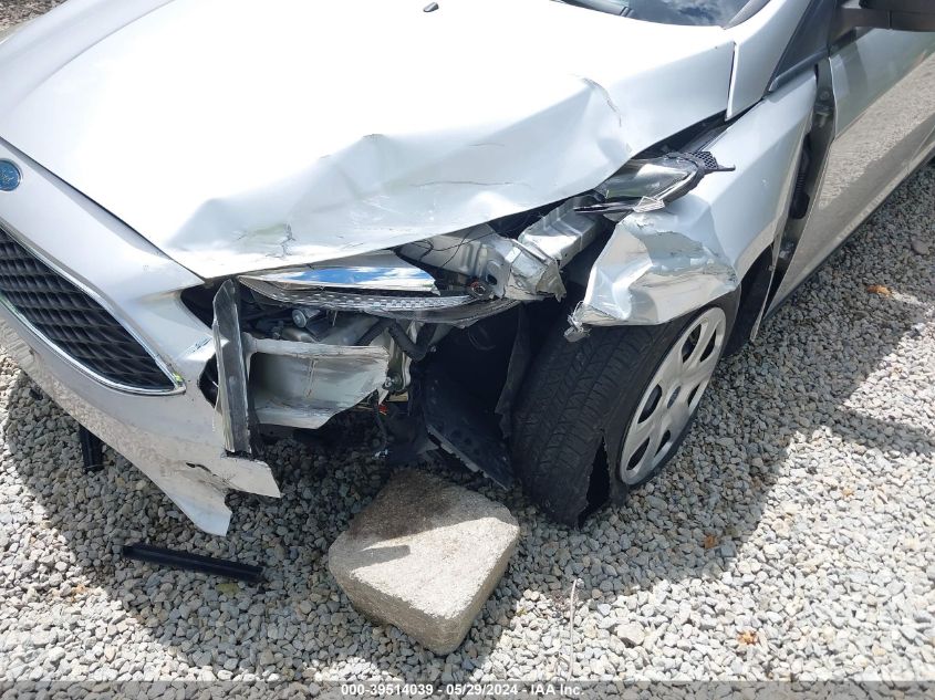 2017 Ford Focus S VIN: 1FADP3E21HL332098 Lot: 39514039