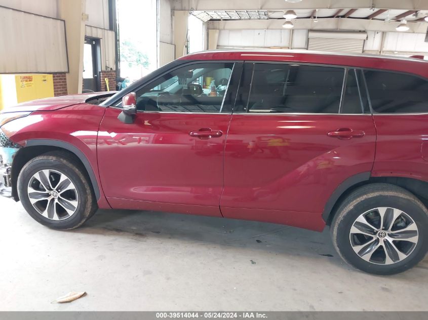 2021 Toyota Highlander Xle VIN: 5TDGZRAHXMS525552 Lot: 39514044