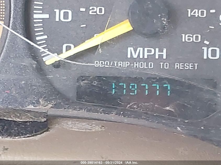 1998 Chevrolet Blazer Lt VIN: 1GNDT13W5W2125997 Lot: 39514163