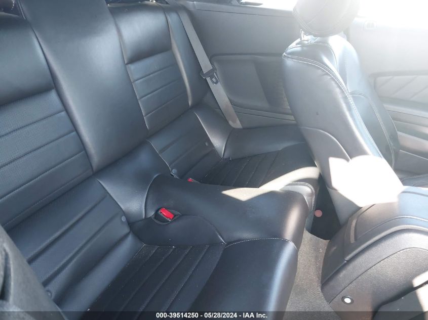 2014 Ford Mustang V6 Premium VIN: 1ZVBP8EM3E5311136 Lot: 39514250