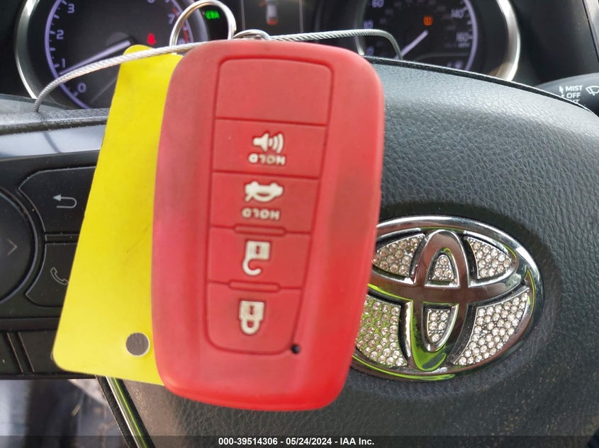 2020 TOYOTA CAMRY LE - 4T1L11AKXLU500675