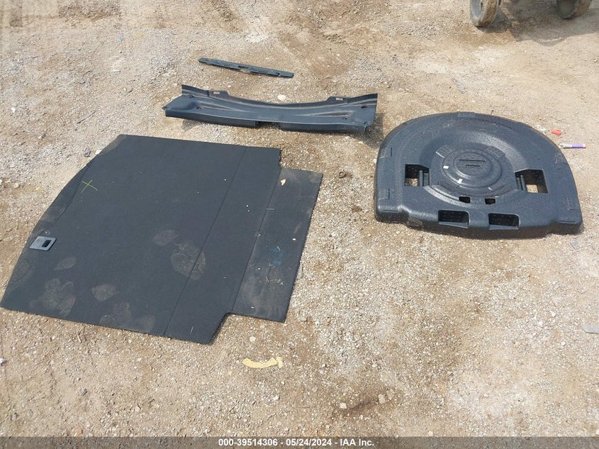 2020 TOYOTA CAMRY LE - 4T1L11AKXLU500675