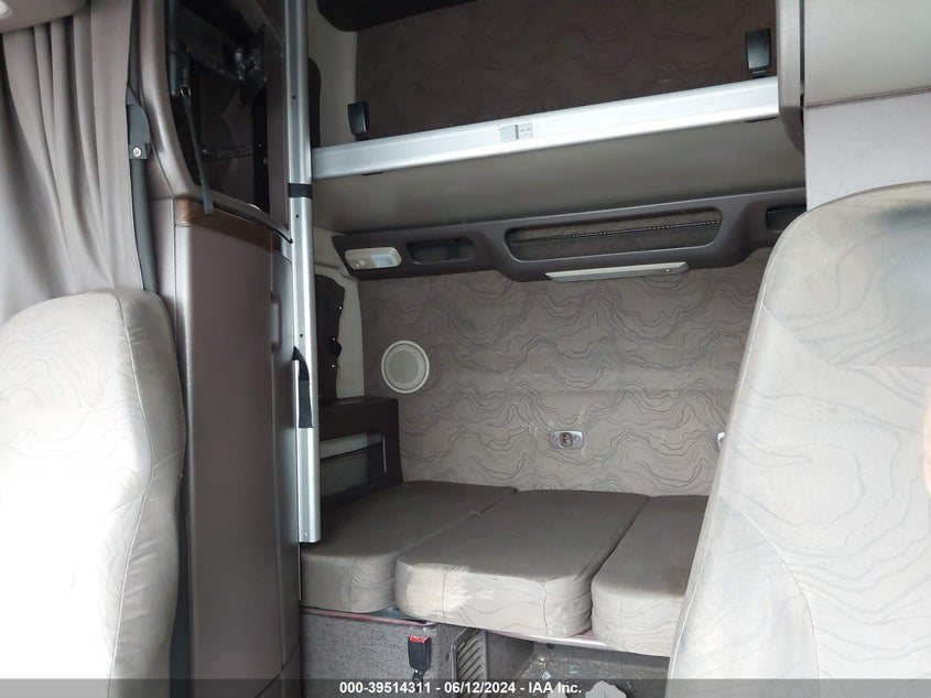 2016 Volvo Vn Vnl VIN: 4V4NC9EJ5GN962959 Lot: 39514311