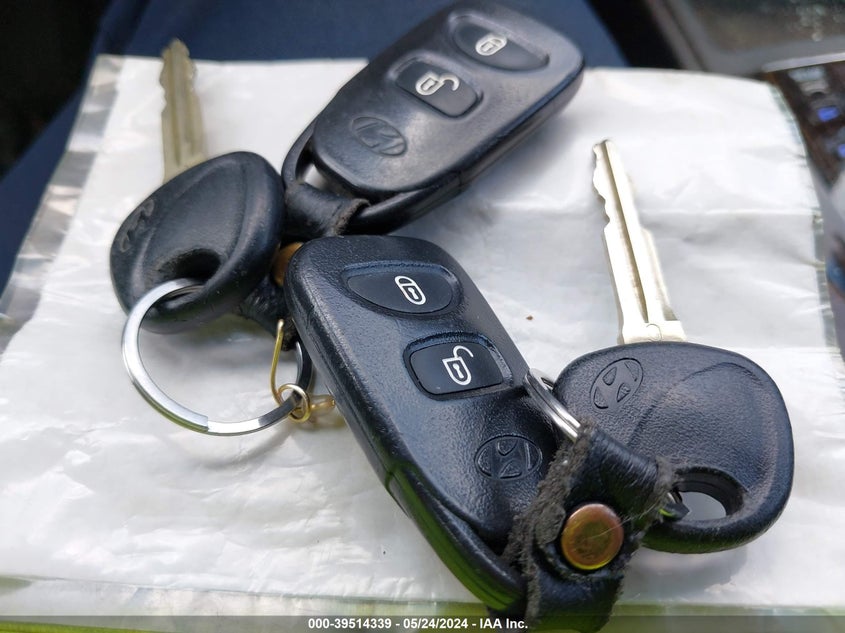 2011 Hyundai Santa Fe Se VIN: 5XYZH4AG0BG010589 Lot: 39514339