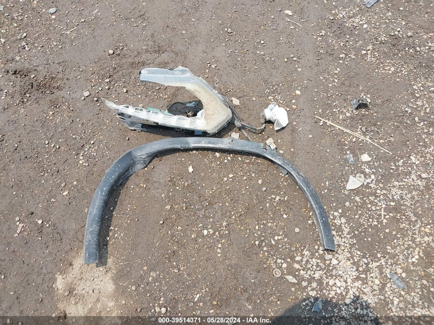 2015 Nissan Rogue S VIN: 5N1AT2ML3FC864054 Lot: 39514371