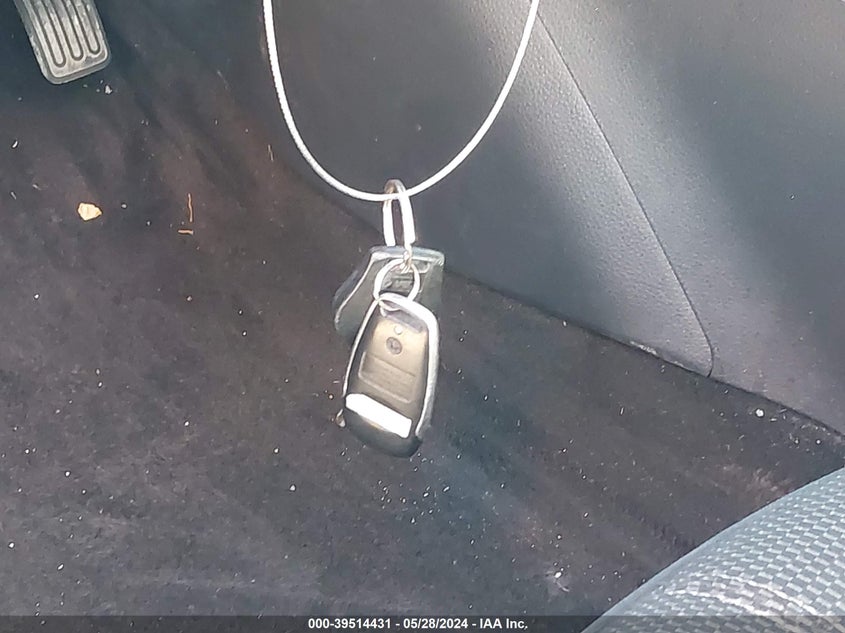 2015 Nissan Sentra S VIN: 3N1AB7AP8FY311972 Lot: 39514431