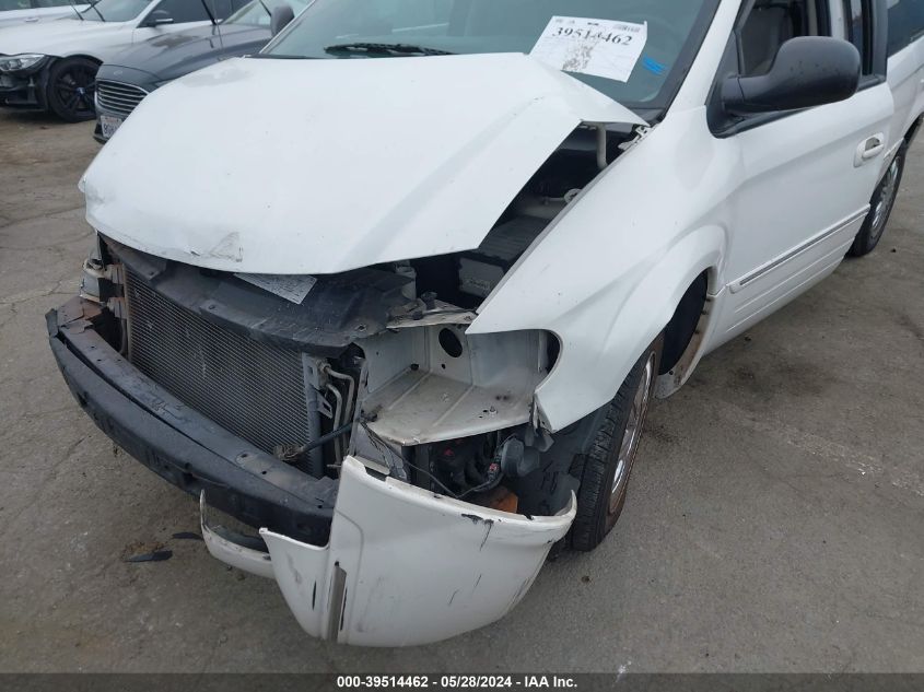 2005 Chrysler Town & Country Limited VIN: 2C8GP64L45R394213 Lot: 39514462