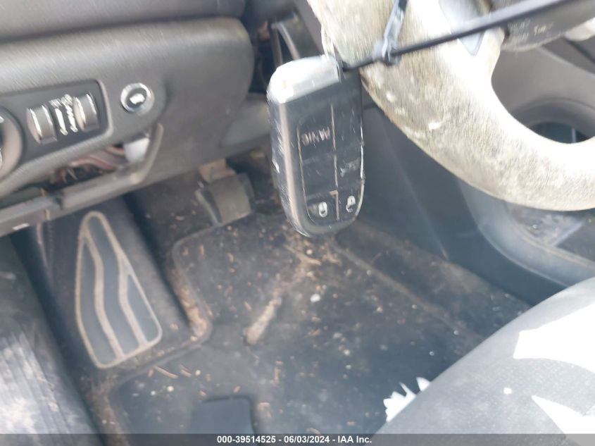 2015 Chrysler 200 Limited VIN: 1C3CCCABXFN652713 Lot: 39514525