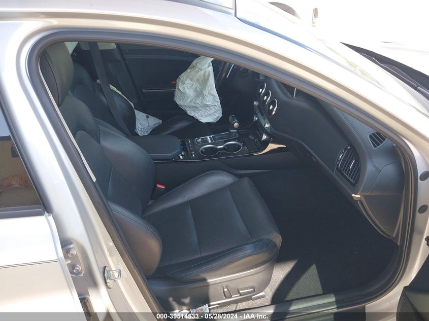 2018 Kia Stinger Premium VIN: KNAE25LA0J6037028 Lot: 39514533