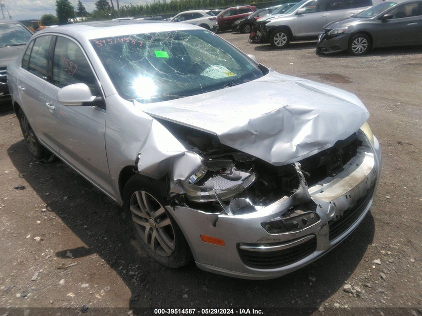 2005 Volkswagen Jetta 2.5 VIN: 3VWSF71K05M601409 Lot: 39514587