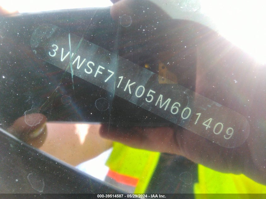 2005 Volkswagen Jetta 2.5 VIN: 3VWSF71K05M601409 Lot: 39514587