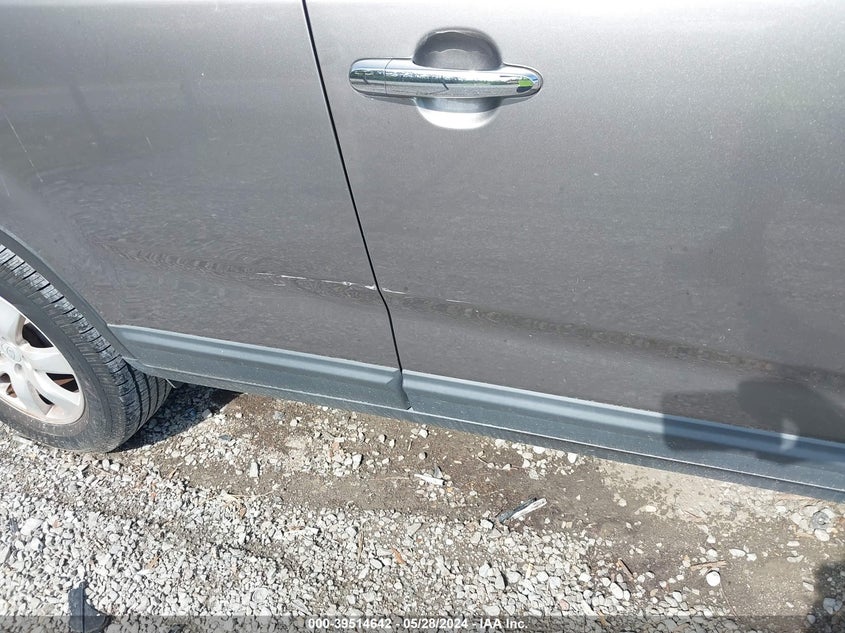 2011 Kia Sorento Lx VIN: 5XYKT3A12BG162704 Lot: 39514642