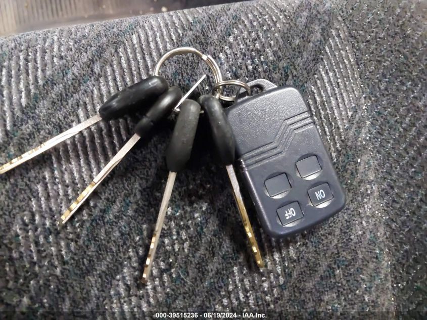 2000 Honda Cr-V Lx VIN: JHLRD1842YS015398 Lot: 39515236