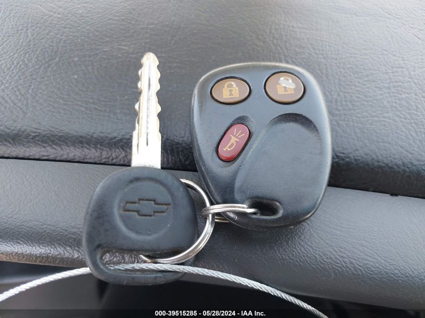 2004 Chevrolet Avalanche 1500 VIN: 3GNEC12T04G114082 Lot: 39515285