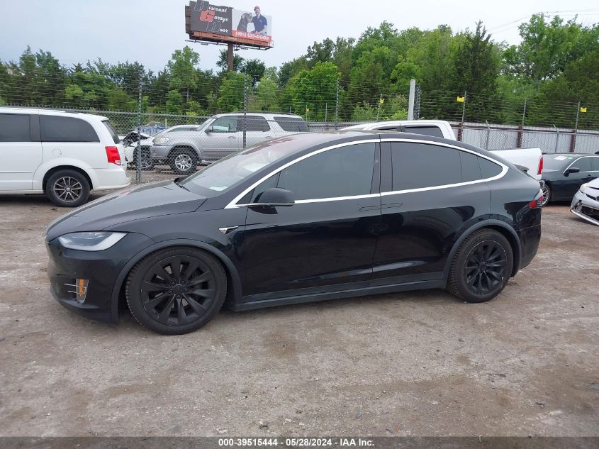 2017 Tesla Model X 100D/75D/90D VIN: 5YJXCBE20HF052172 Lot: 39515444