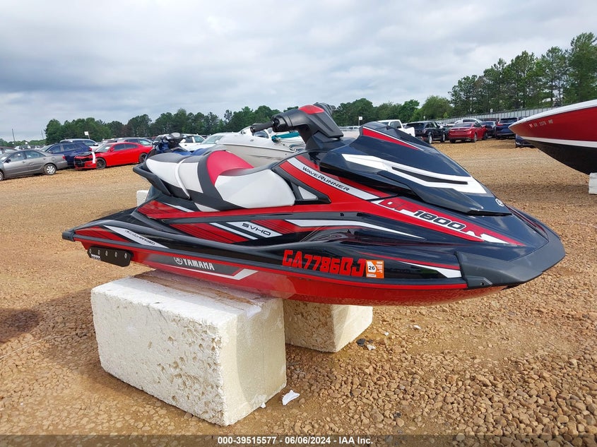 2019 YAMAHA GP1800