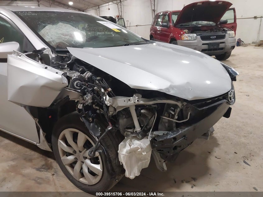 2016 Toyota Corolla Le VIN: 2T1BURHE2GC486845 Lot: 39515706