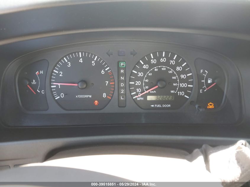 2000 Toyota Sienna Xle VIN: 4T3ZF13C3YU293210 Lot: 39515851