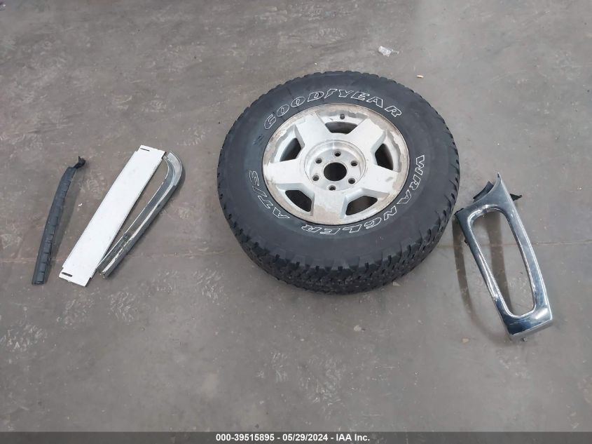 2005 GMC Sierra 1500 Denali VIN: 2GTEK63N951331827 Lot: 39515895