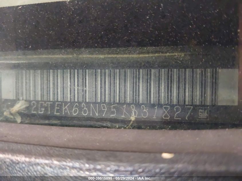 2005 GMC Sierra 1500 Denali VIN: 2GTEK63N951331827 Lot: 39515895