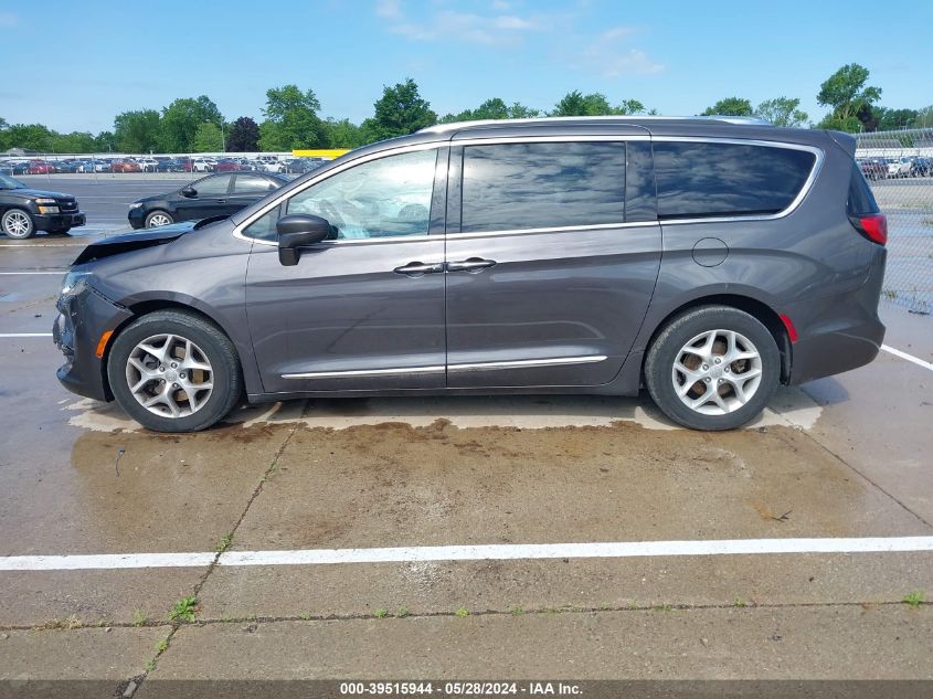 2017 Chrysler Pacifica Touring-L Plus VIN: 2C4RC1EG0HR684172 Lot: 39515944