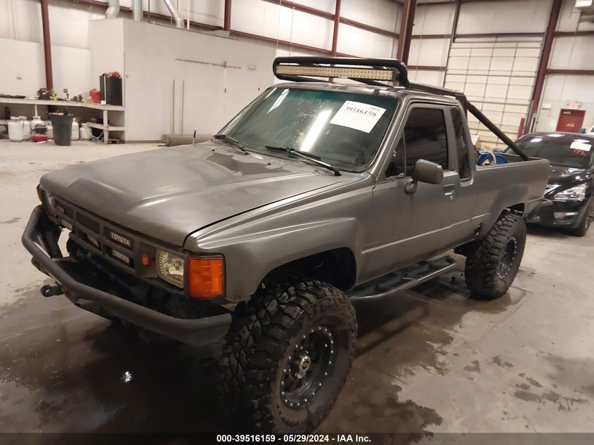 1985 Toyota Pickup Xtracab Rn66 Dlx VIN: JT4RN66DXF5090839 Lot: 39516159