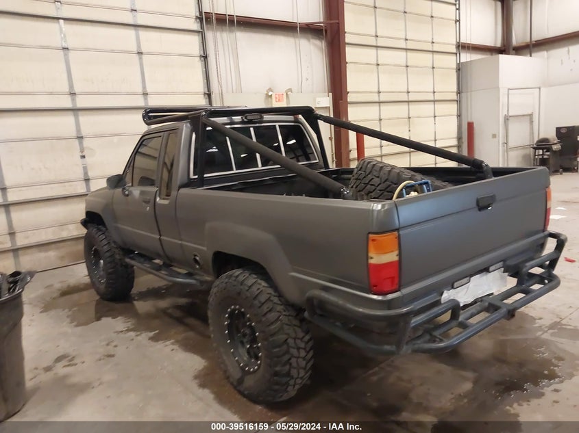 1985 Toyota Pickup Xtracab Rn66 Dlx VIN: JT4RN66DXF5090839 Lot: 39516159