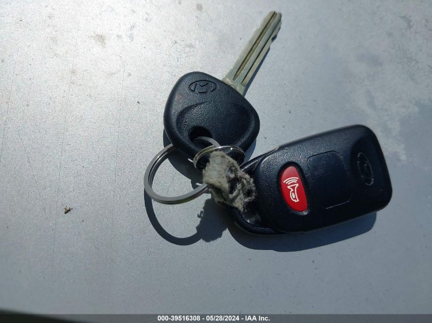 2012 Hyundai Elantra Gls/Limited VIN: 5NPDH4AE9CH117790 Lot: 39516308