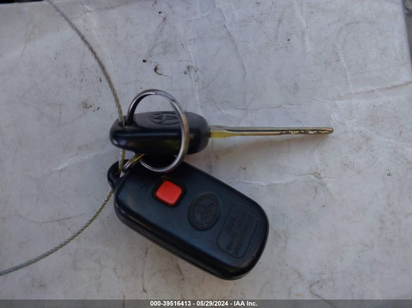 2001 Toyota Sienna Xle VIN: 4T3ZF13C61U368438 Lot: 39516413