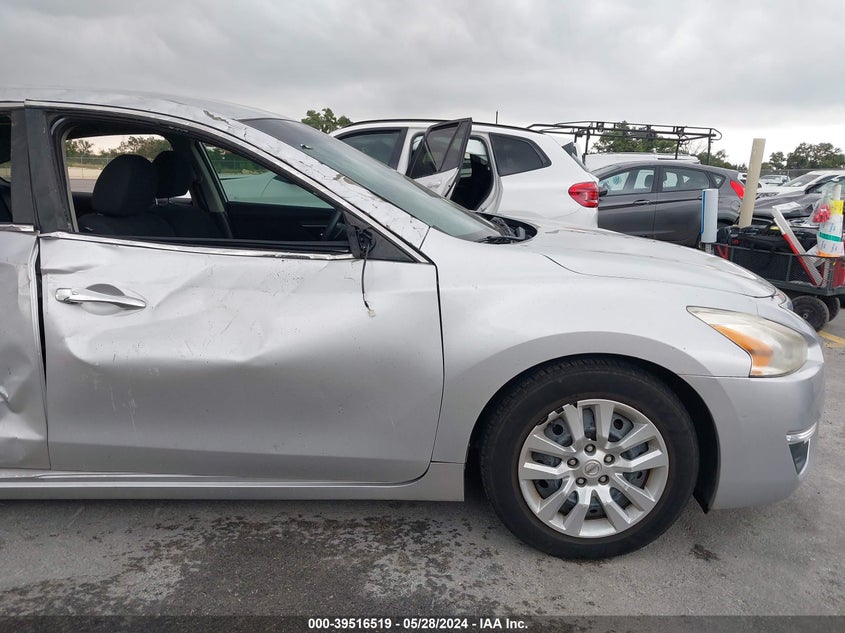 2014 Nissan Altima 2.5/2.5 S/2.5 Sl/2.5 Sv VIN: 1N4AL3AP0EN337910 Lot: 39516519