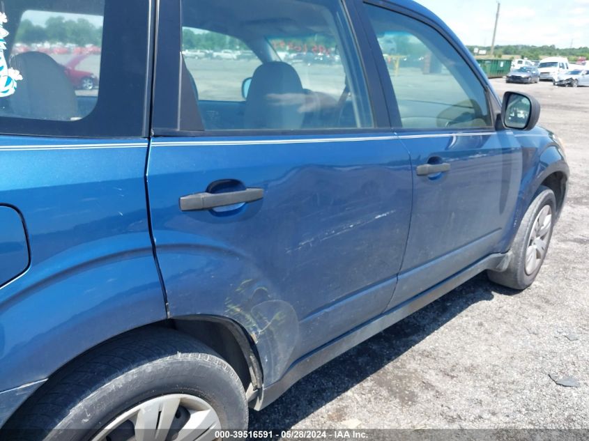 2010 Subaru Forester 2.5X VIN: JF2SH6AC4AH760417 Lot: 39516591